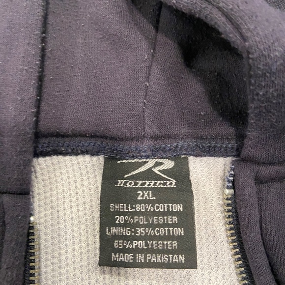 Insulated Sweatshirt - Picture 3 of 5
